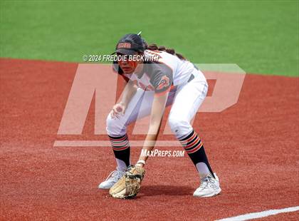 Thumbnail 1 in Aledo vs. Harlingen South (UIL 5A Softball Semifinal) photogallery.