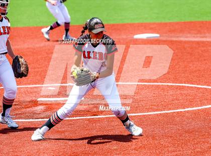 Thumbnail 1 in Aledo vs. Harlingen South (UIL 5A Softball Semifinal) photogallery.