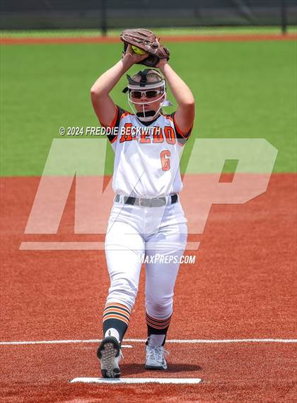 Thumbnail 3 in Aledo vs. Harlingen South (UIL 5A Softball Semifinal) photogallery.