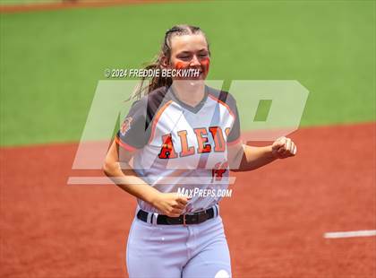 Thumbnail 2 in Aledo vs. Harlingen South (UIL 5A Softball Semifinal) photogallery.