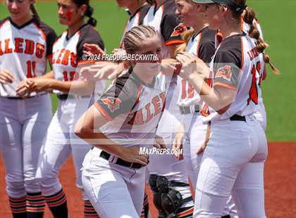 Thumbnail 1 in Aledo vs. Harlingen South (UIL 5A Softball Semifinal) photogallery.