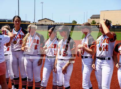 Thumbnail 1 in Aledo vs. Harlingen South (UIL 5A Softball Semifinal) photogallery.