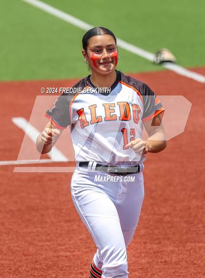 Thumbnail 3 in Aledo vs. Harlingen South (UIL 5A Softball Semifinal) photogallery.