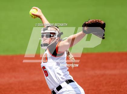 Thumbnail 3 in Aledo vs. Harlingen South (UIL 5A Softball Semifinal) photogallery.