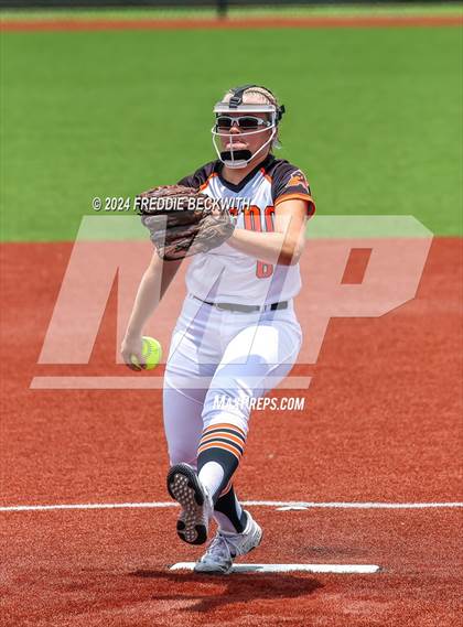 Thumbnail 2 in Aledo vs. Harlingen South (UIL 5A Softball Semifinal) photogallery.