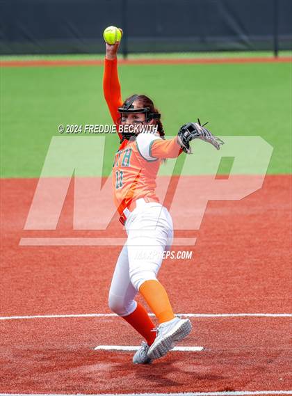 Thumbnail 2 in Aledo vs. Harlingen South (UIL 5A Softball Semifinal) photogallery.