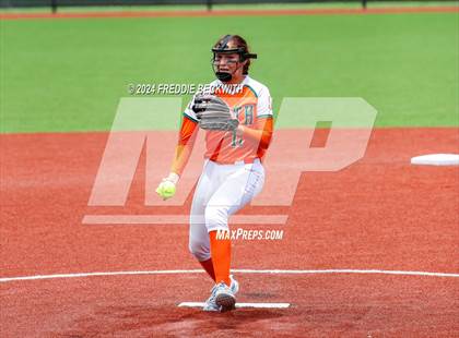 Thumbnail 2 in Aledo vs. Harlingen South (UIL 5A Softball Semifinal) photogallery.