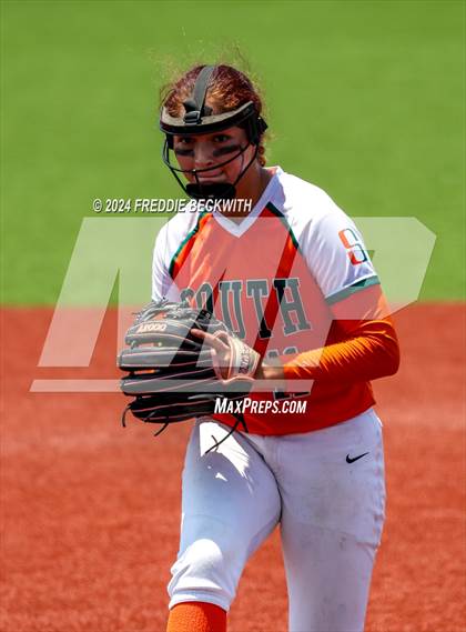 Thumbnail 2 in Aledo vs. Harlingen South (UIL 5A Softball Semifinal) photogallery.