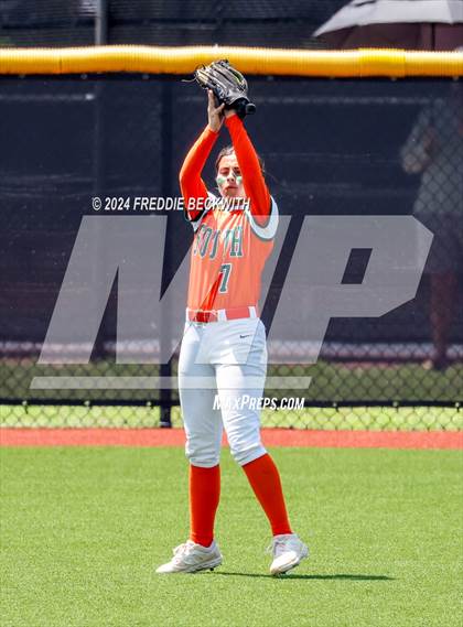 Thumbnail 1 in Aledo vs. Harlingen South (UIL 5A Softball Semifinal) photogallery.