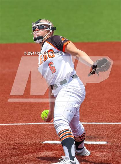 Thumbnail 3 in Aledo vs. Harlingen South (UIL 5A Softball Semifinal) photogallery.