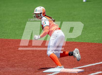 Thumbnail 2 in Aledo vs. Harlingen South (UIL 5A Softball Semifinal) photogallery.