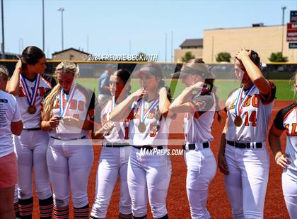 Thumbnail 2 in Aledo vs. Harlingen South (UIL 5A Softball Semifinal) photogallery.