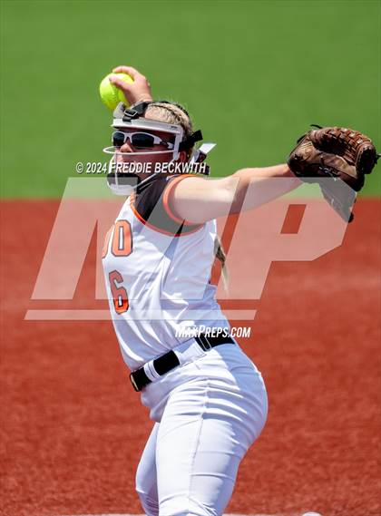 Thumbnail 3 in Aledo vs. Harlingen South (UIL 5A Softball Semifinal) photogallery.