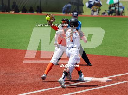 Thumbnail 2 in Aledo vs. Harlingen South (UIL 5A Softball Semifinal) photogallery.