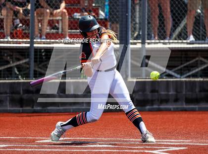 Thumbnail 2 in Aledo vs. Harlingen South (UIL 5A Softball Semifinal) photogallery.