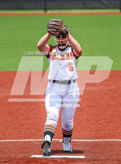 Thumbnail 2 in Aledo vs. Harlingen South (UIL 5A Softball Semifinal) photogallery.