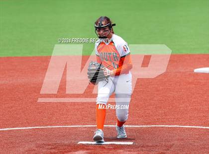 Thumbnail 3 in Aledo vs. Harlingen South (UIL 5A Softball Semifinal) photogallery.