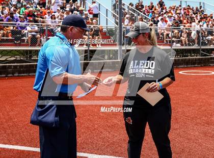 Thumbnail 3 in Aledo vs. Harlingen South (UIL 5A Softball Semifinal) photogallery.