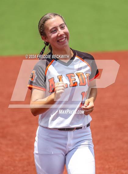 Thumbnail 1 in Aledo vs. Harlingen South (UIL 5A Softball Semifinal) photogallery.