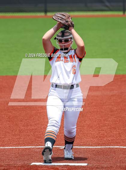 Thumbnail 3 in Aledo vs. Harlingen South (UIL 5A Softball Semifinal) photogallery.