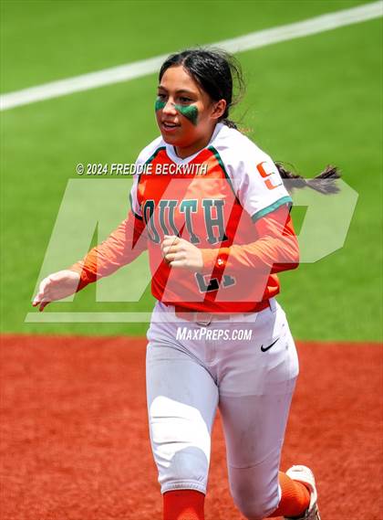 Thumbnail 2 in Aledo vs. Harlingen South (UIL 5A Softball Semifinal) photogallery.