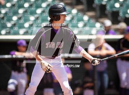 Thumbnail 2 in Pueblo West vs. Holy Family (CHSAA 4A Quarterfinal) photogallery.