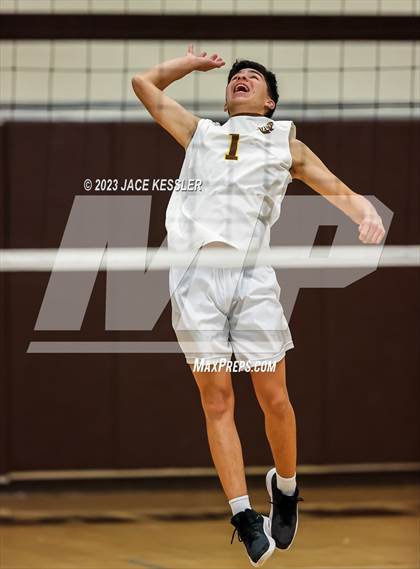 Thumbnail 3 in Agoura @ Crespi photogallery.