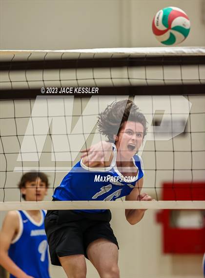 Thumbnail 1 in Agoura @ Crespi photogallery.