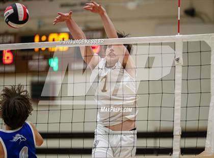 Thumbnail 1 in Agoura @ Crespi photogallery.