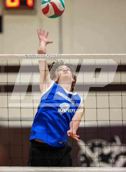 Thumbnail 1 in Agoura @ Crespi photogallery.