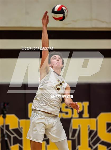 Thumbnail 1 in Agoura @ Crespi photogallery.