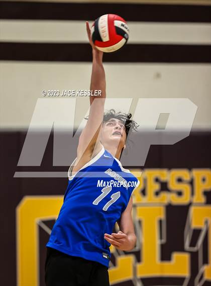 Thumbnail 2 in Agoura @ Crespi photogallery.
