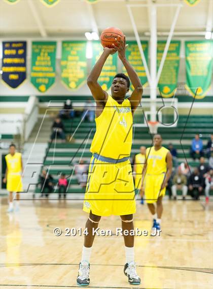 Thumbnail 1 in Huntington St. Joseph Prep vs. Hughes (LeBron James Classic) photogallery.