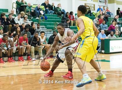 Thumbnail 2 in Huntington St. Joseph Prep vs. Hughes (LeBron James Classic) photogallery.