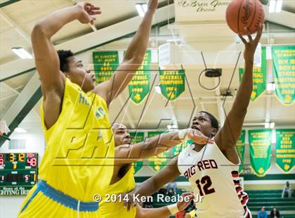 Thumbnail 3 in Huntington St. Joseph Prep vs. Hughes (LeBron James Classic) photogallery.
