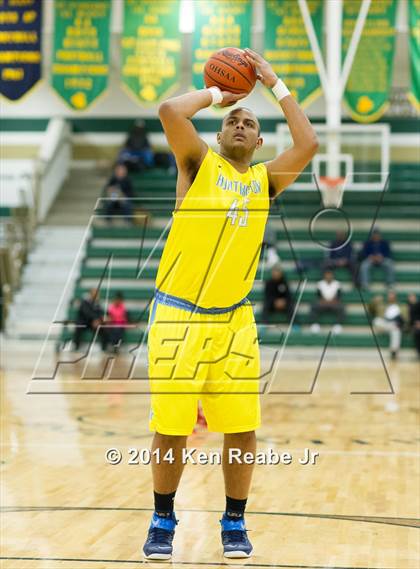 Thumbnail 3 in Huntington St. Joseph Prep vs. Hughes (LeBron James Classic) photogallery.