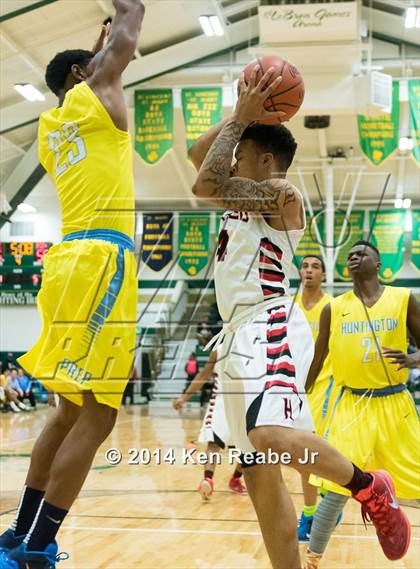 Thumbnail 3 in Huntington St. Joseph Prep vs. Hughes (LeBron James Classic) photogallery.
