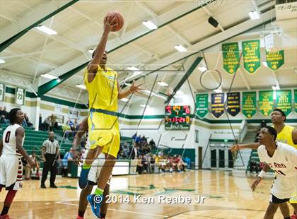 Thumbnail 1 in Huntington St. Joseph Prep vs. Hughes (LeBron James Classic) photogallery.