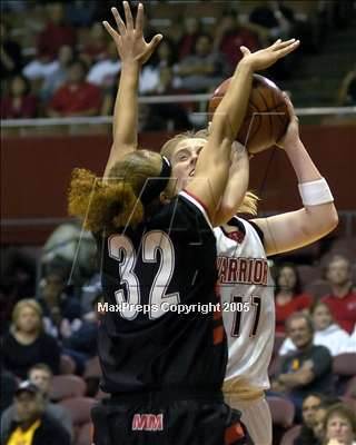 Thumbnail 2 in Mt. Miguel vs. Troy (SoCal D2 Final) photogallery.