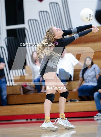 Thumbnail 3 in  Westlake @ Harvard-Westlake (CIF SS D2 Quarterfinal) photogallery.