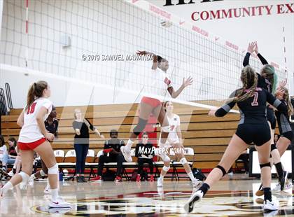 Thumbnail 3 in  Westlake @ Harvard-Westlake (CIF SS D2 Quarterfinal) photogallery.