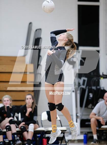 Thumbnail 3 in  Westlake @ Harvard-Westlake (CIF SS D2 Quarterfinal) photogallery.