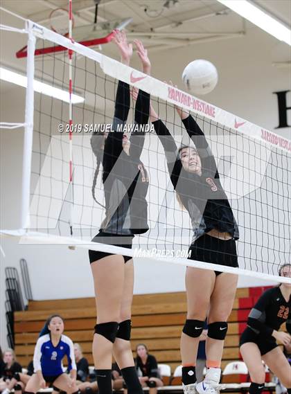 Thumbnail 2 in  Westlake @ Harvard-Westlake (CIF SS D2 Quarterfinal) photogallery.