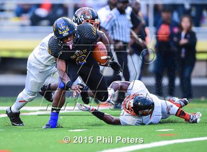 Thumbnail 2 in DuVal @ Wise photogallery.