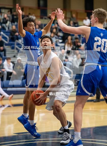 Thumbnail 2 in Seattle Prep vs. Bellevue (WIAA 3A District 2 Playoff) photogallery.