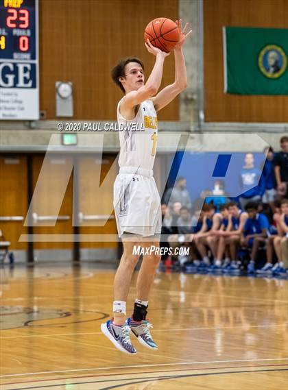 Thumbnail 3 in Seattle Prep vs. Bellevue (WIAA 3A District 2 Playoff) photogallery.