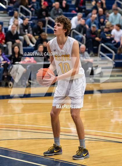 Thumbnail 3 in Seattle Prep vs. Bellevue (WIAA 3A District 2 Playoff) photogallery.
