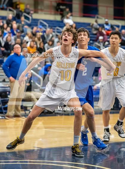 Thumbnail 1 in Seattle Prep vs. Bellevue (WIAA 3A District 2 Playoff) photogallery.