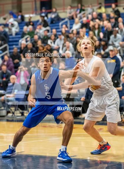 Thumbnail 1 in Seattle Prep vs. Bellevue (WIAA 3A District 2 Playoff) photogallery.