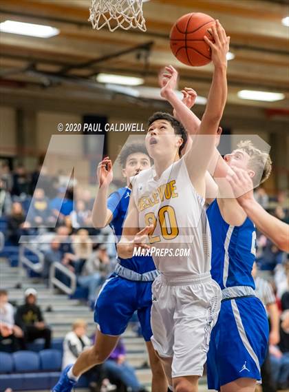 Thumbnail 1 in Seattle Prep vs. Bellevue (WIAA 3A District 2 Playoff) photogallery.